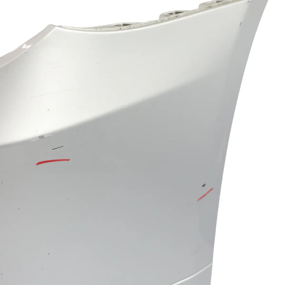 Zderzak Przedni Titansilber Srebrny Metalik - 354 do BMW E60 LCI o numerze 0420276 BMW E60 LCI Zderzak Przedni Titansilber Srebrny Metalik - 354 - SKU 0420276-TS1 - Numer Części 0420276