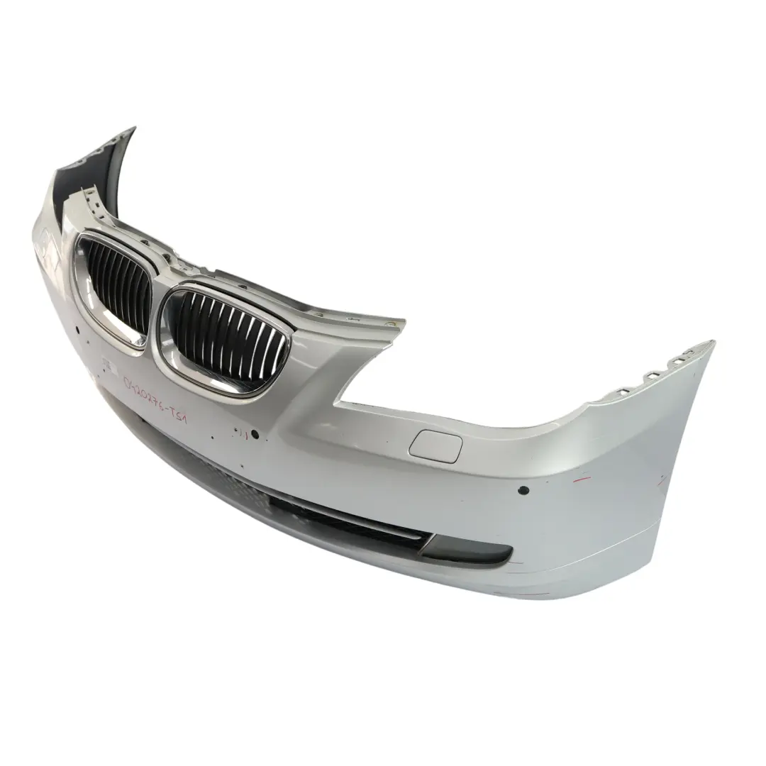Front Bumper Trim Panel Titansilber Titan Silver Metallic - 354 to BMW E60 LCI with Part number 0420276 BMW E60 LCI Front Bumper Trim Panel Titansilber Titan Silver Metallic - 354 - SKU 0420276-TS1 - Part number 0420276