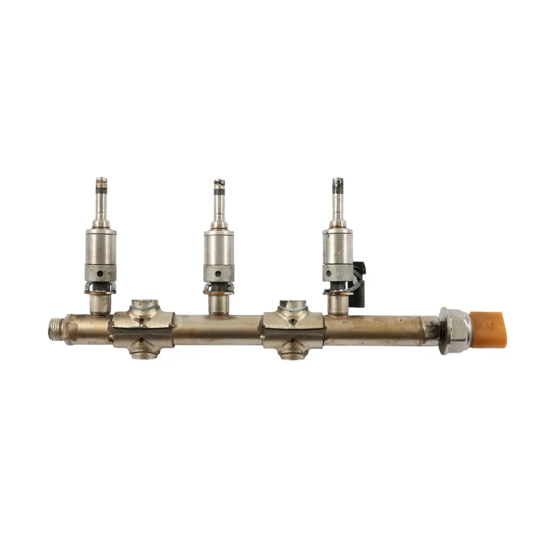 Audi A1 8X Inyección Combustible Tubería Presión Rail Inyector - SKU 04C133320F - Número de pieza 04C133320F