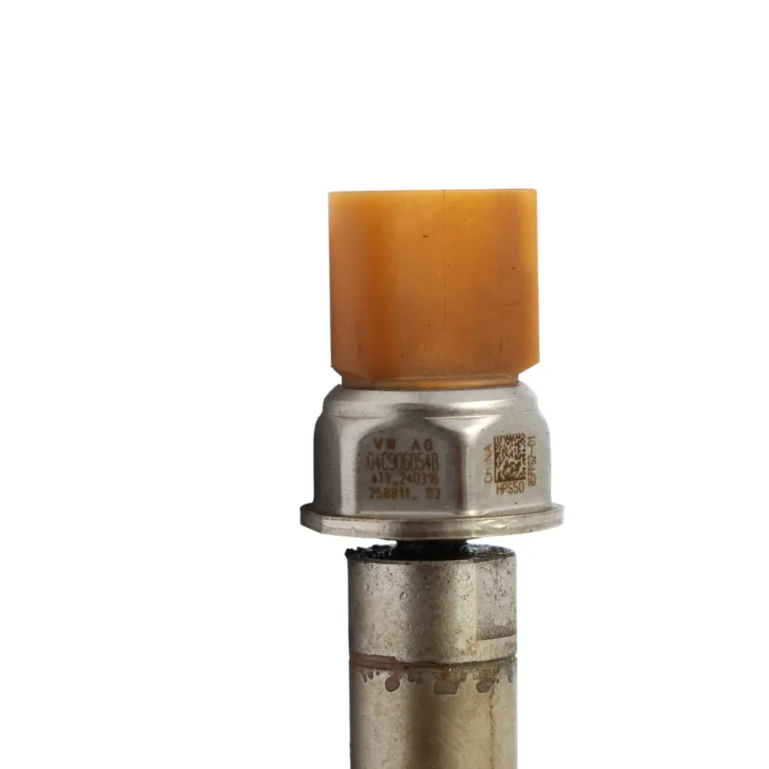 Injecteur Carburant Tuyau Pression Rampe Injection pour Audi A1 8X à propos du numéro de pièce 04C133320F Audi A1 8X Injecteur Carburant Tuyau Pression Rampe Injection - SKU 04C133320F - Numéro de pièce 04C133320F