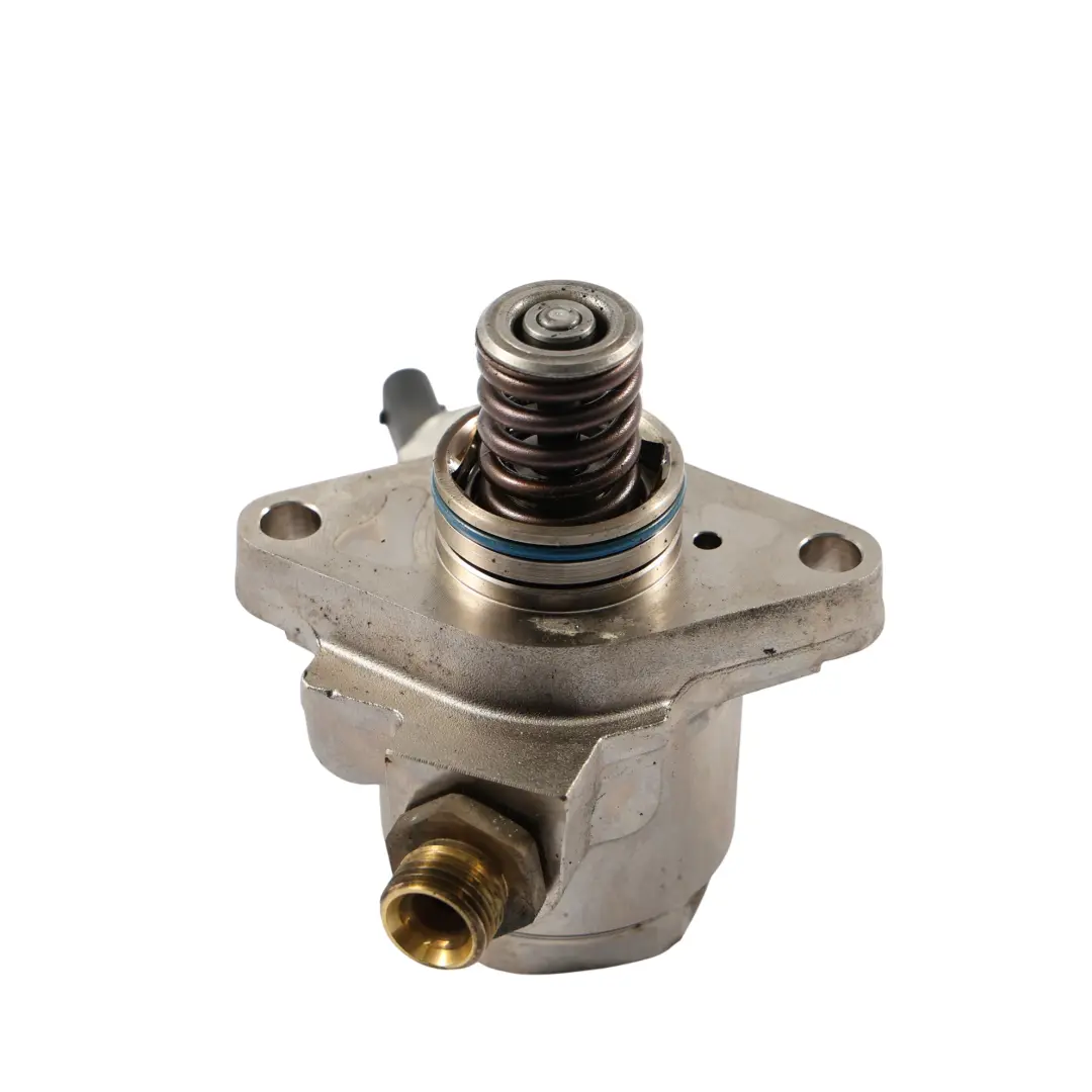 Pompa Carburante Alta Pressione 1.0 TFSI Benzina per Audi A1 8X A3 8V con numero di parte 04E127026L Audi A1 8X A3 8V Pompa Carburante Alta Pressione 1.0 TFSI Benzina - SKU 04E127026L - Numero di parte 04E127026L