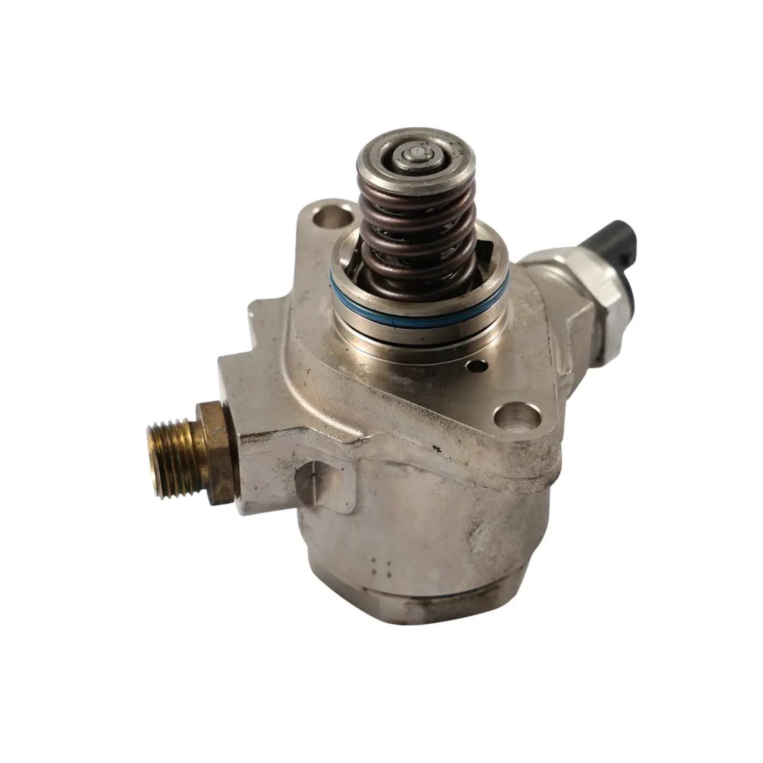 Pompe Carburant Haute Pression 1.0 TFSI Essence pour Audi A1 8X A3 8V à propos du numéro de pièce 04E127026L Audi A1 8X A3 8V Pompe Carburant Haute Pression 1.0 TFSI Essence - SKU 04E127026L - Numéro de pièce 04E127026L