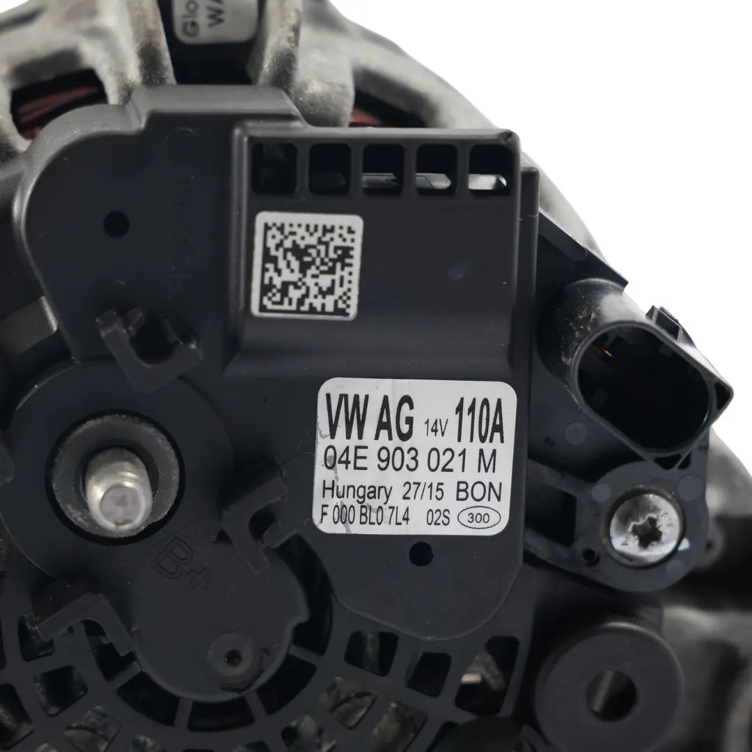 Alternateur Essence Bosch pour Skoda Rapid NH1 1.4 TSI à propos du numéro de pièce 04E903021M Skoda Rapid NH1 1.4 TSI Alternateur Essence Bosch - SKU 04E903021M - Numéro de pièce 04E903021M