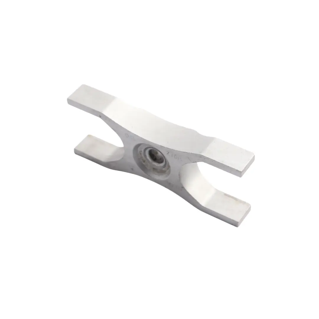 Iniettore Carburante Staffa Morsetto Ganasce per Volkswagen Crafter TDI con numero di parte 04L130216A Volkswagen Crafter TDI Iniettore Carburante Staffa Morsetto Ganasce - SKU 04L130216A - Numero di parte 04L130216A
