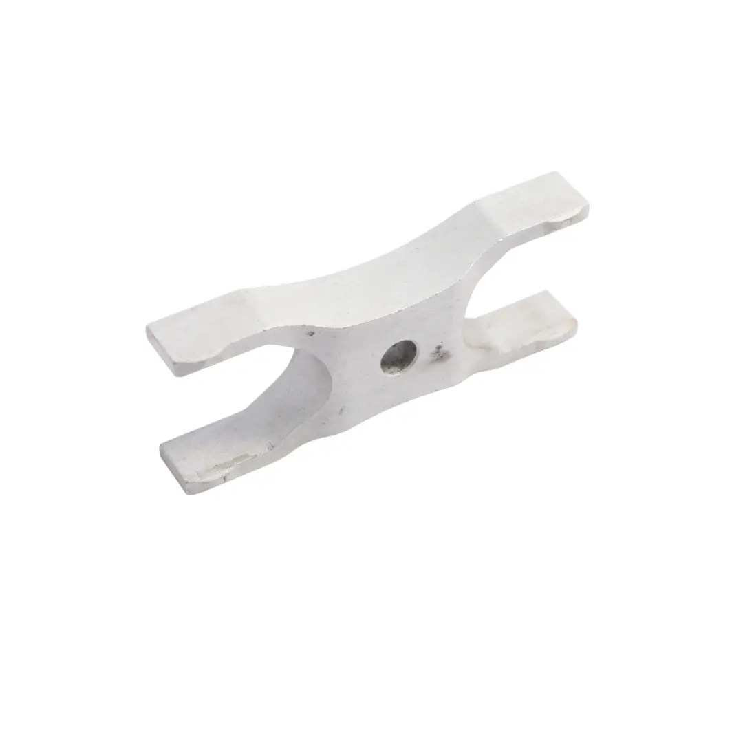 Iniettore Carburante Staffa Morsetto Ganasce per Volkswagen Crafter TDI con numero di parte 04L130216A Volkswagen Crafter TDI Iniettore Carburante Staffa Morsetto Ganasce - SKU 04L130216A - Numero di parte 04L130216A
