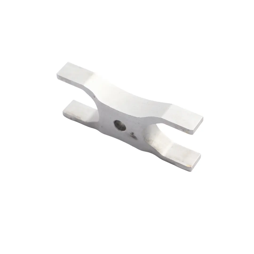 Iniettore Carburante Staffa Morsetto Ganasce per Volkswagen Crafter TDI con numero di parte 04L130216A Volkswagen Crafter TDI Iniettore Carburante Staffa Morsetto Ganasce - SKU 04L130216A - Numero di parte 04L130216A