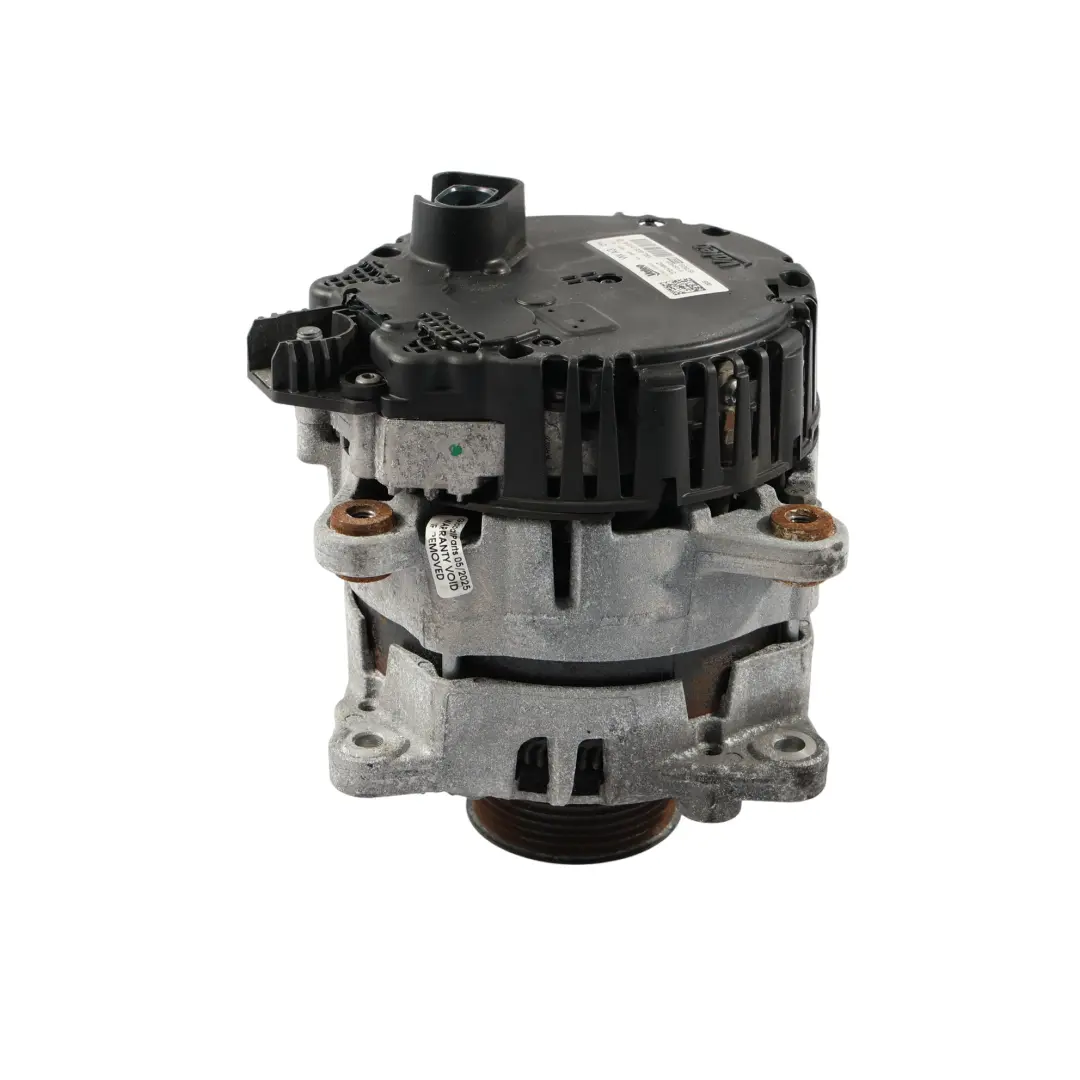 Alternatore Generatore Valeo per Audi A4 B9 A5 F5 Q5 FY A6 C8 A7 C8 con numero di parte 04L903018A Audi A4 B9 A5 F5 Q5 FY A6 C8 A7 C8 Alternatore Generatore Valeo - SKU 04L903018A - Numero di parte 04L903018A