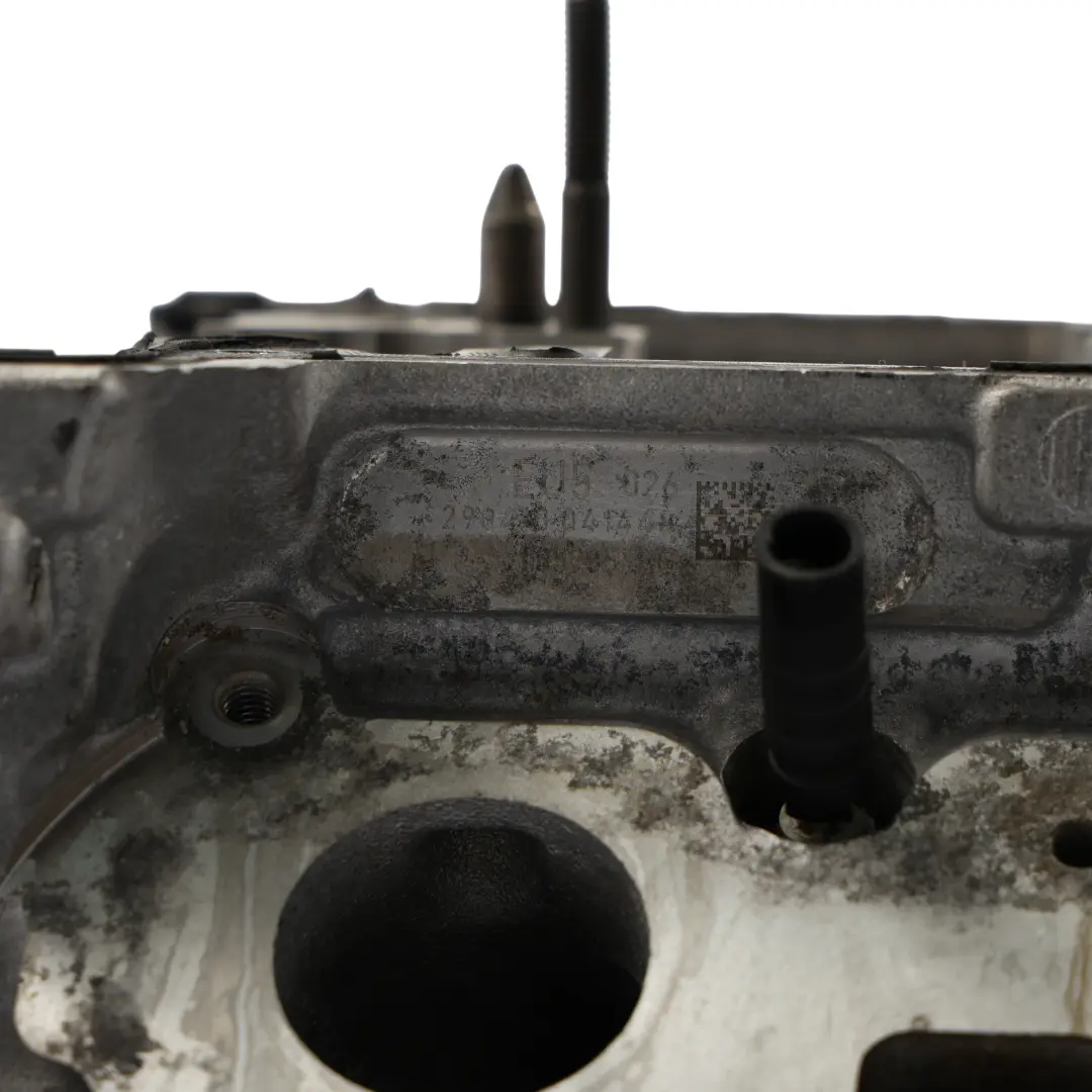 Culasse Cyl. 5-8 4.2 TDI Diesel Engine pour Audi A8 D4 à propos du numéro de pièce 057103063CA Audi A8 D4 Culasse Cyl. 5-8 4.2 TDI Diesel Engine - SKU 057103063BN - Numéro de pièce 057103063CA