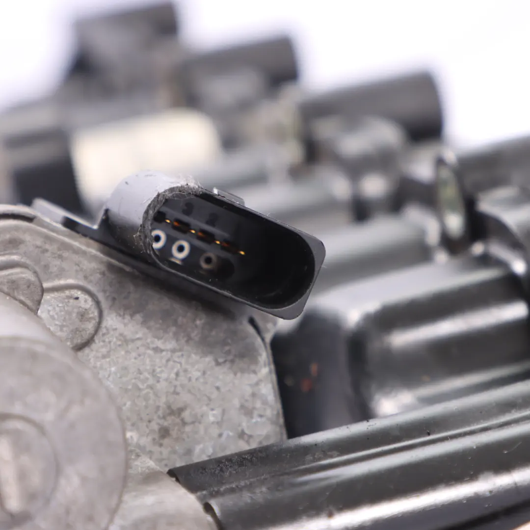 Collecteur D'Admission D'Air Avec Volets TDI Diesel Droit pour Audi Q7 4L à propos du numéro de pièce 057129712N Audi Q7 4L Collecteur D'Admission D'Air Avec Volets TDI Diesel Droit - SKU 057129712N - Numéro de pièce 057129712N