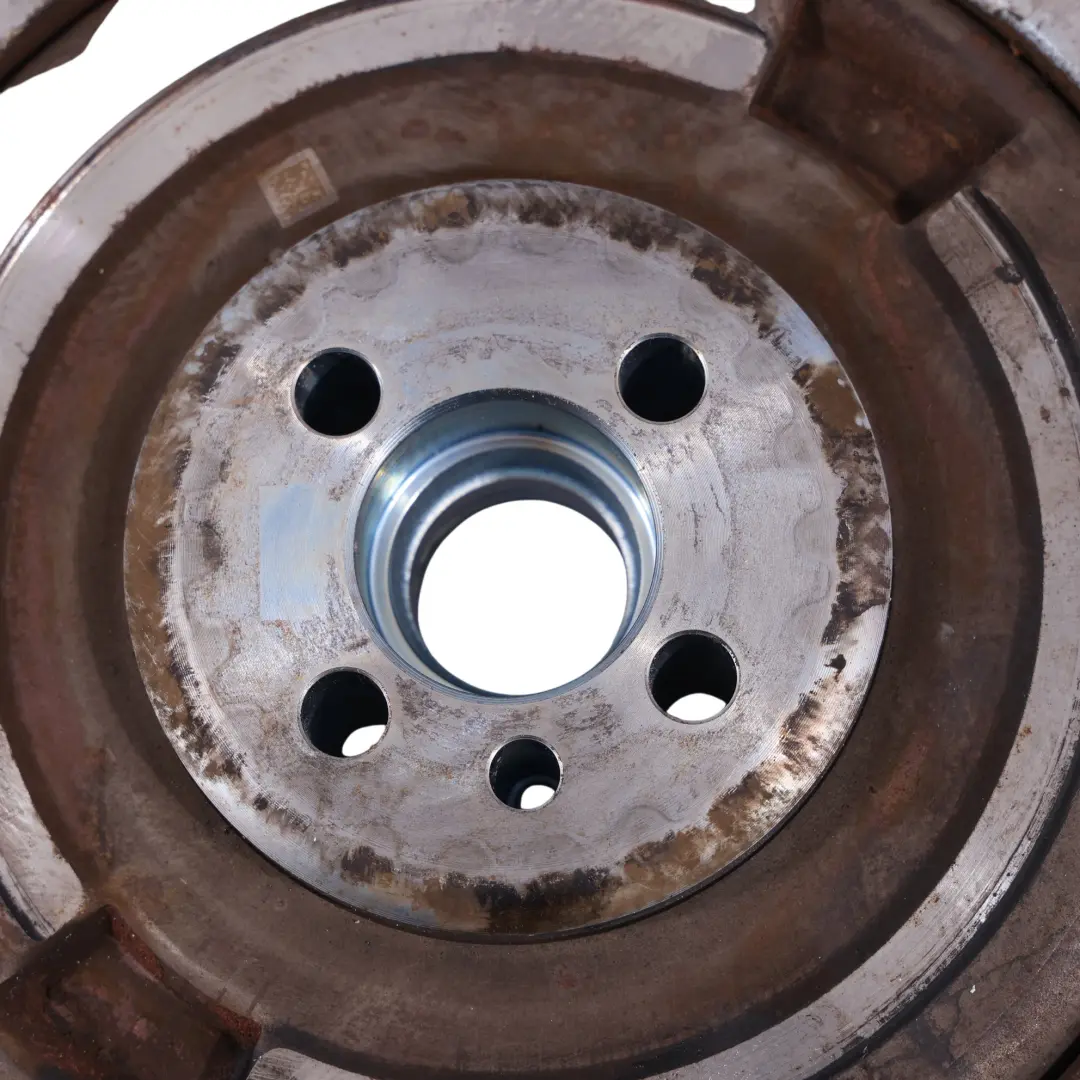 Puleggia Cinghia Distribuzione Albero Gomiti 2.0 TDI per Audi A6 C8 A4 B9 con numero di parte 05L105251C Audi A6 C8 A4 B9 Puleggia Cinghia Distribuzione Albero Gomiti 2.0 TDI - SKU 05L105251C - Numero di parte 05L105251C