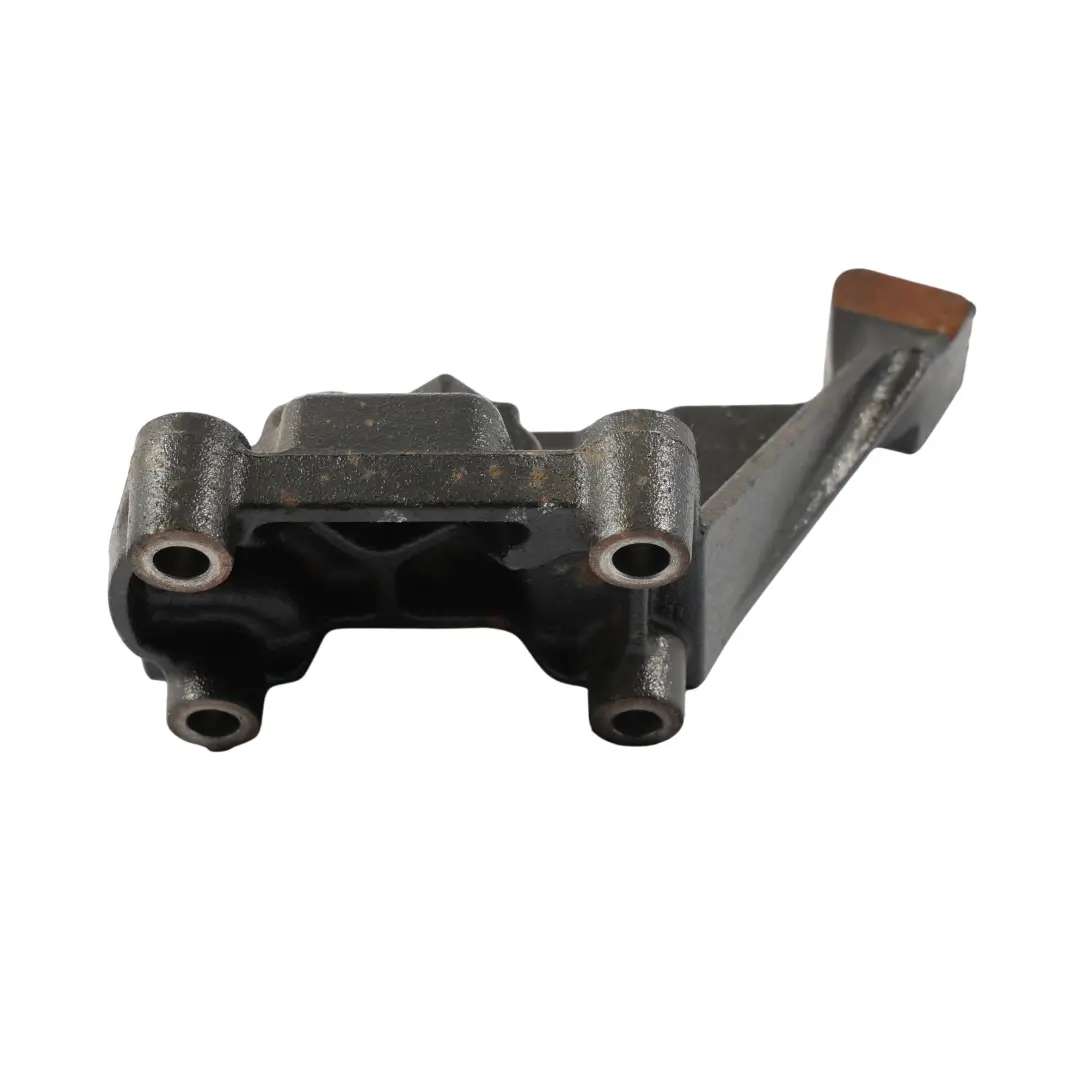 Łapa Wspornik Silnika 2.0 TDI do Audi A4 B9 A5 F5 Q5 FY A6 C8 A7 C8 o numerze 05L131425F Audi A4 B9 A5 F5 Q5 FY A6 C8 A7 C8 Łapa Wspornik Silnika 2.0 TDI - SKU 05L131425F - Numer Części 05L131425F