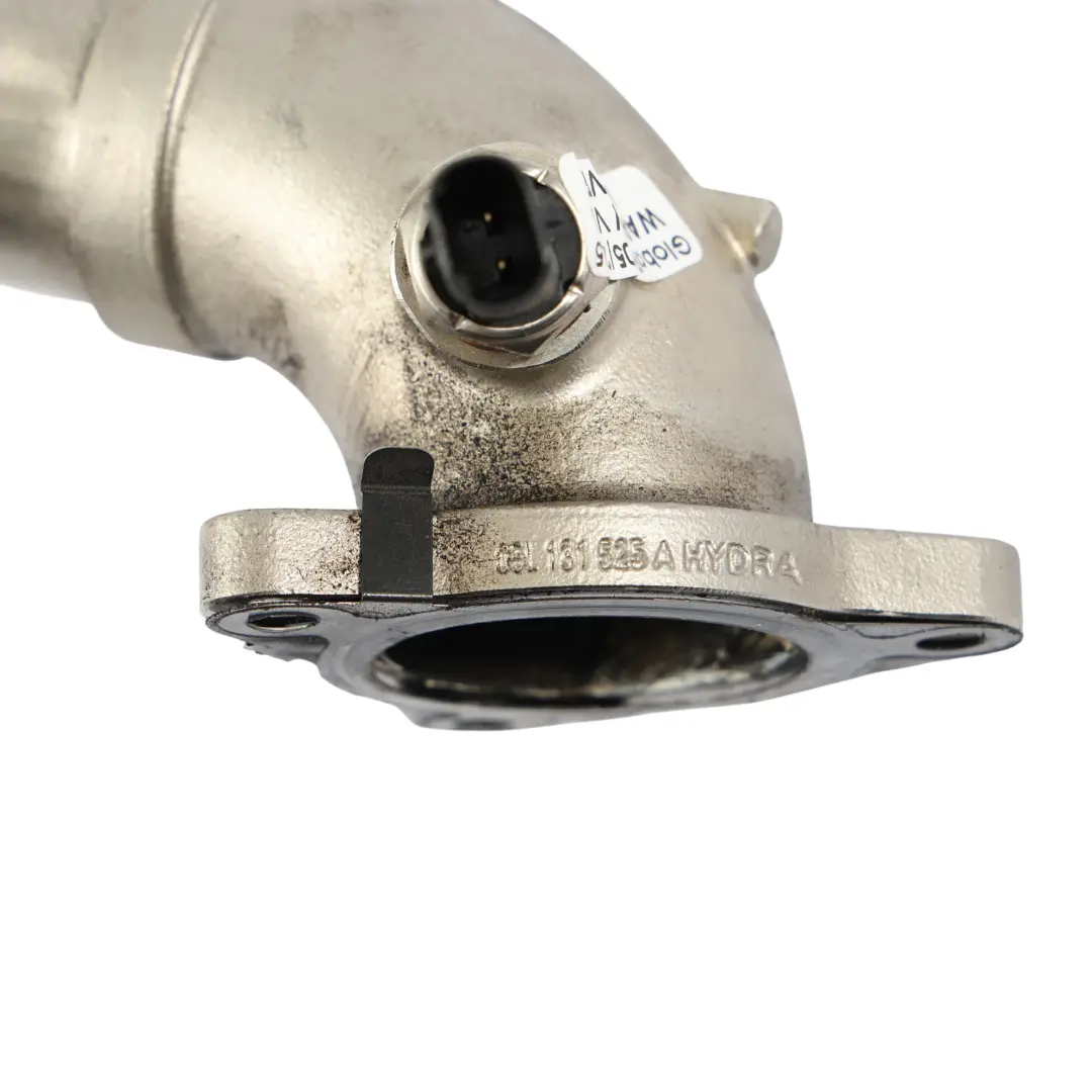 Pipe Hose Line 2.0TDI Diesel Engine to Audi A4 B9 Q5 FY A6 C8 A7 C8 EGR with Part number 05L131525A Audi A4 B9 Q5 FY A6 C8 A7 C8 EGR Pipe Hose Line 2.0TDI Diesel Engine - SKU 05L131525A - Part number 05L131525A
