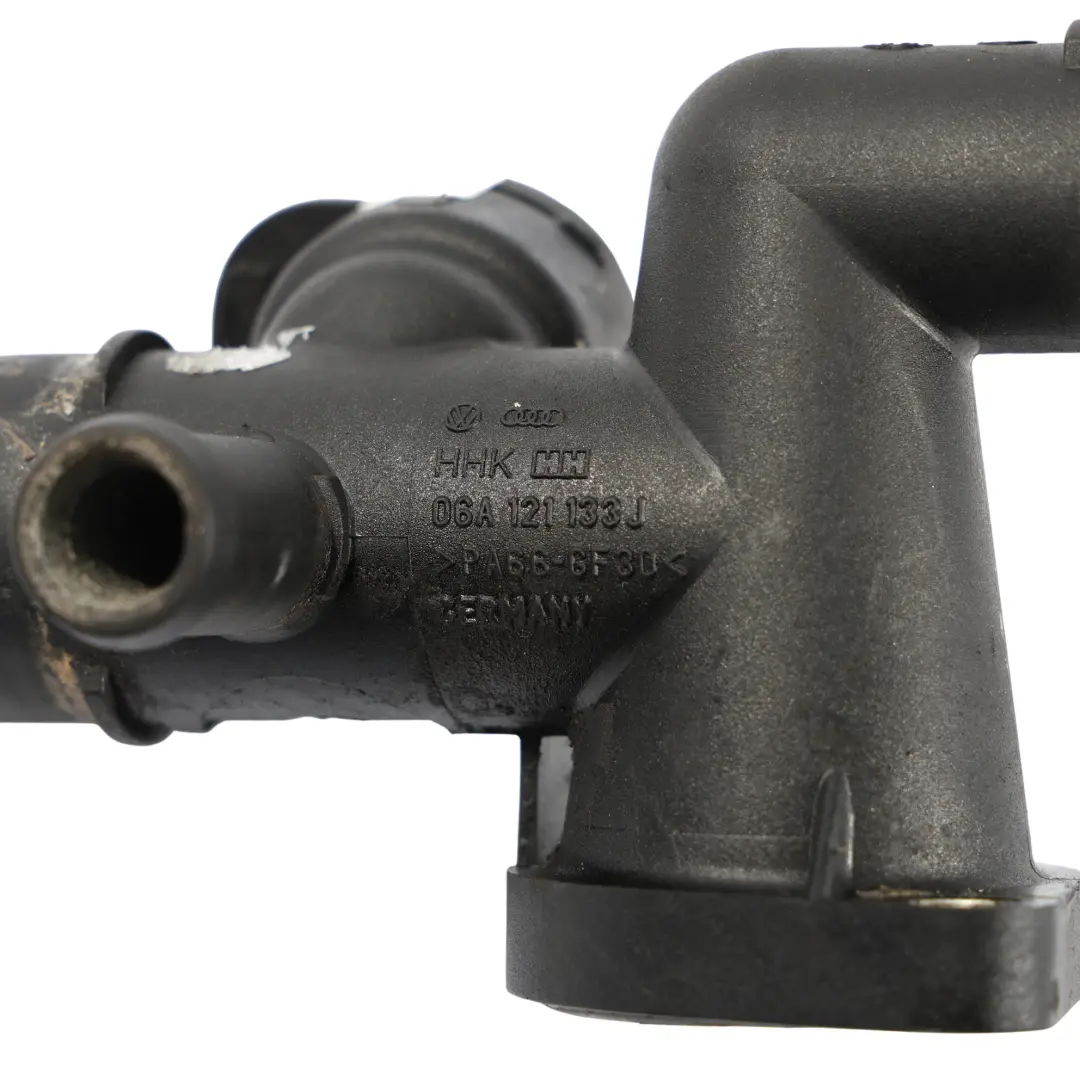 8N 1.8 T AUM Motor Gasolina Turbo Brida Refrigerante para Audi TT con número de pieza 06A121132AP Audi TT 8N 1.8 T AUM Motor Gasolina Turbo Brida Refrigerante - SKU 06A121132AP - Número de pieza 06A121132AP