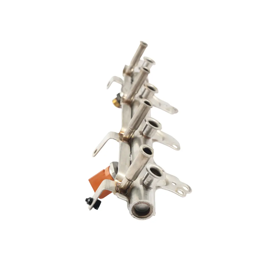 Audi A4 B8 2.0 TFSI Benzin Kraftstoff System Einspritz Schiene - SKU 06J133317AB - Teilenummer 06J133317AB