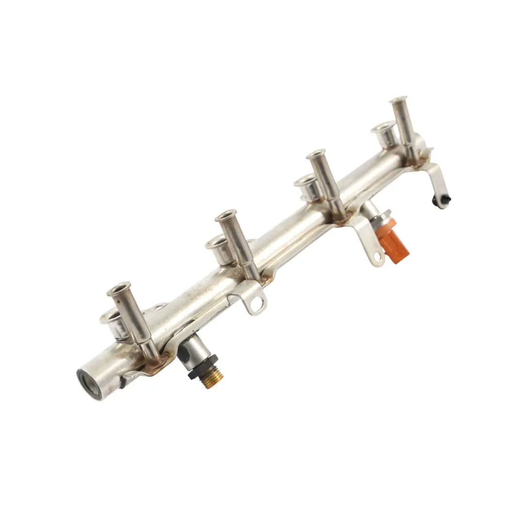 Gasolina Sistema Inyección Rail para Audi A4 B8 2.0 TFSI con número de pieza 06J133317AB Audi A4 B8 2.0 TFSI Gasolina Sistema Inyección Rail - SKU 06J133317AB - Número de pieza 06J133317AB