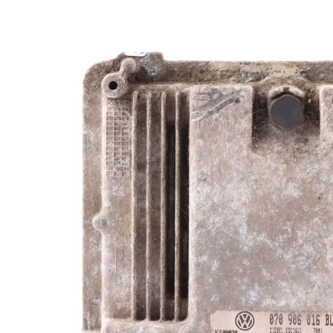 VW Volkswagen Touareg 2.5 TDI BAC Engine Control Unit ECU Automatic - SKU 070906016BL - Part number 070906016BL