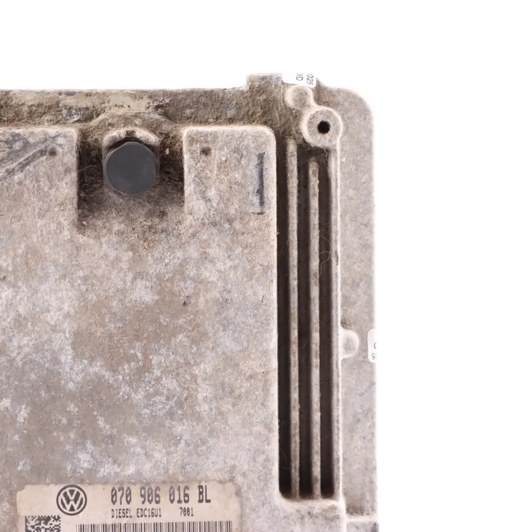 BAC Engine Control Unit ECU Automatic to VW Volkswagen Touareg 2.5 TDI with Part number 070906016BL VW Volkswagen Touareg 2.5 TDI BAC Engine Control Unit ECU Automatic - SKU 070906016BL - Part number 070906016BL