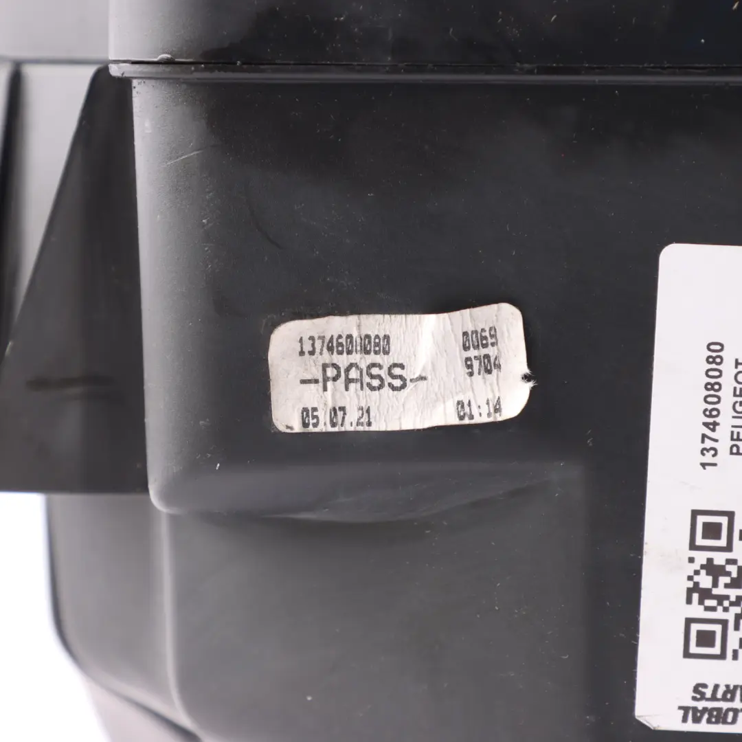Mk3 Fuse Box Housing Cover 2.2 Diesel to Peugeot Boxer Fiat Ducato with Part number 1374608080 Peugeot Boxer Fiat Ducato Mk3 Fuse Box Housing Cover 2.2 Diesel - SKU 1374608080 - Part number 1374608080