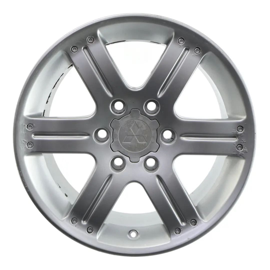 Llanta de aleación plateada 18" ET:46 8.5J para Mitsubishi Shogun Pajero con número de pieza 16388546Z2 Mitsubishi Shogun Pajero Llanta de aleación plateada 18" ET:46 8.5J - SKU 16388546Z2-2 - Número de pieza 16388546Z2