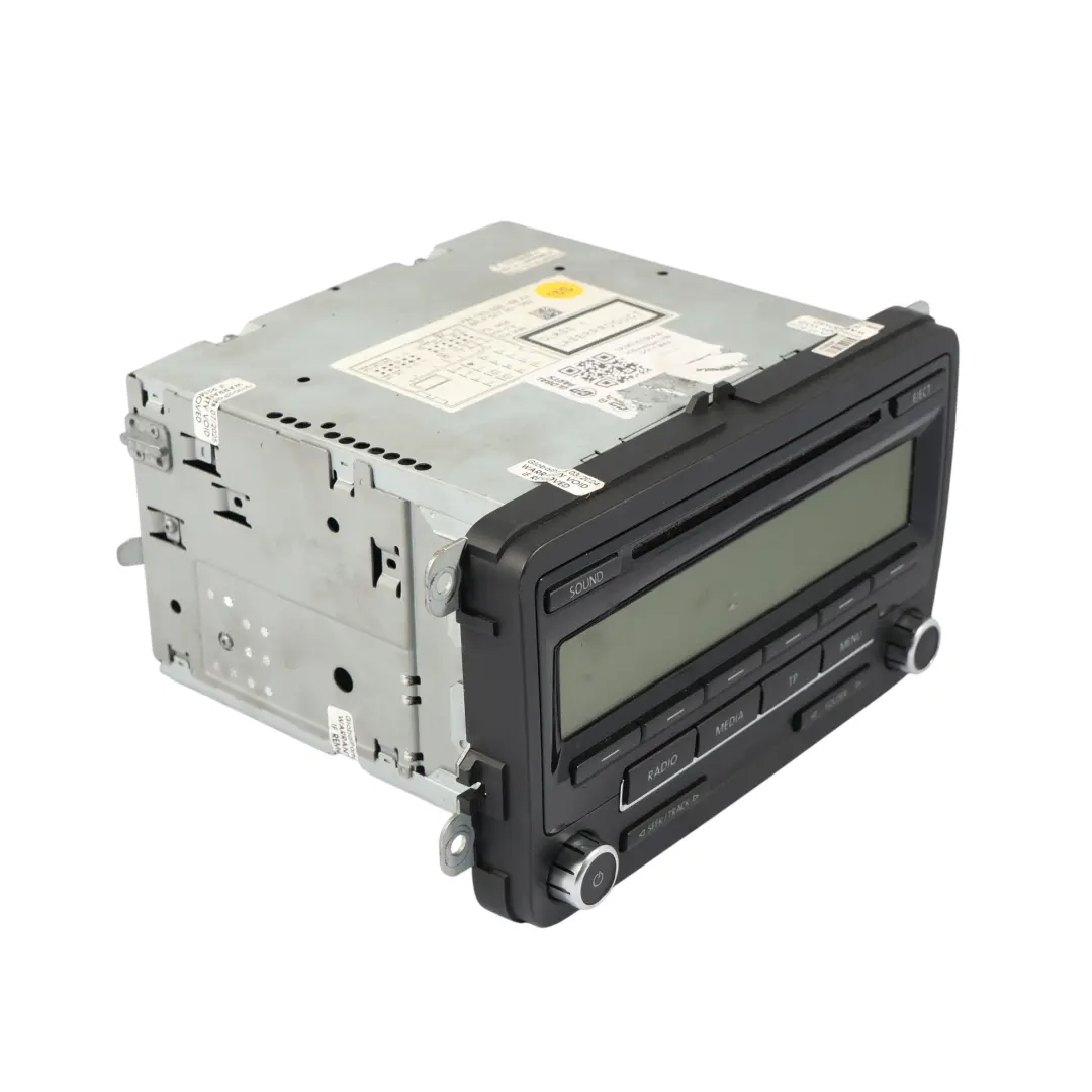 Mk5 Unité de tête de radiocommande CD pour VW Volkswagen Golf à propos du numéro de pièce 1K0035186AA VW Volkswagen Golf Mk5 Unité de tête de radiocommande CD - SKU 1K0035186AA - Numéro de pièce 1K0035186AA