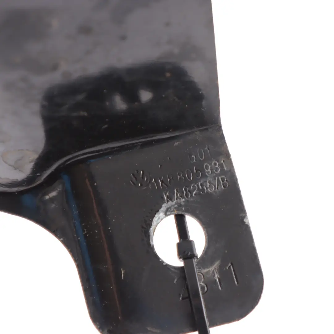 Mk3 Uchwyt Mocowanie Lampy Pasa Przedniego Lewy Przód do VW Scirocco o numerze 1K8805931 VW Scirocco Mk3 Uchwyt Mocowanie Lampy Pasa Przedniego Lewy Przód - SKU 1K8805931 - Numer Części 1K8805931