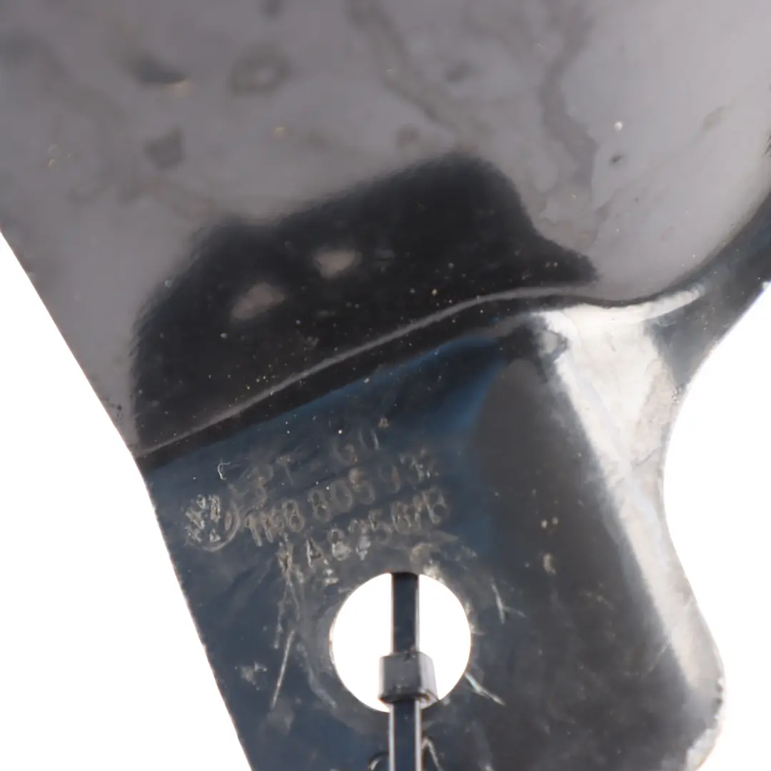 Mk3 Uchwyt Lampy Pasa Przedniego Prawy Przód do VW Scirocco o numerze 1K8805932 VW Scirocco Mk3 Uchwyt Lampy Pasa Przedniego Prawy Przód - SKU 1K8805932 - Numer Części 1K8805932