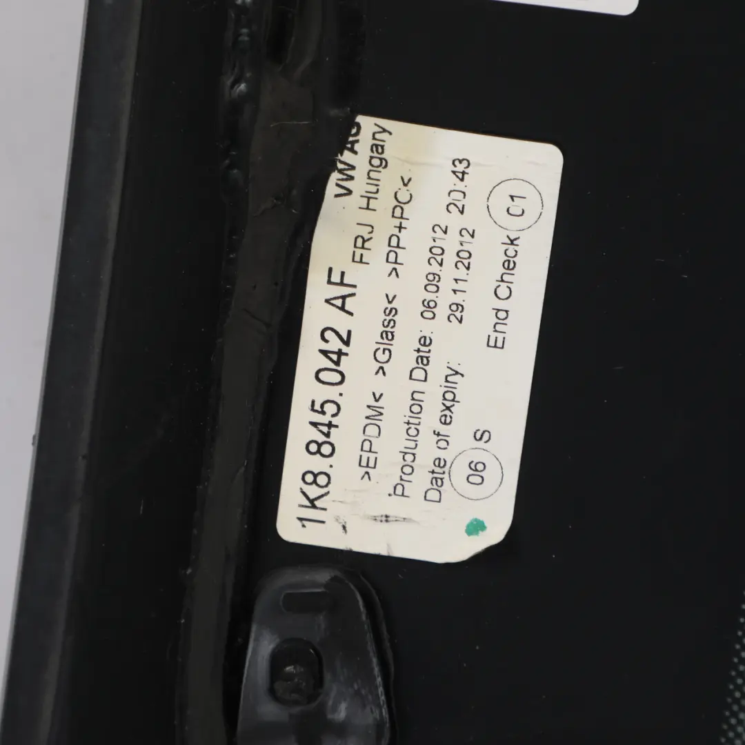 Mk3 Rear Quater Side Window AS2 Panel Right O/S to VW Scirocco with Part number 1K8845042AF VW Scirocco Mk3 Rear Quater Side Window AS2 Panel Right O/S - SKU 1K8845042AF - Part number 1K8845042AF