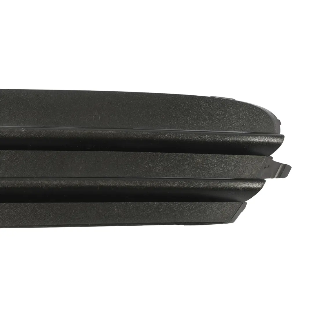 Garniture grille pare-chocs avant droite pour Volkswagen VW Scirocco 3 à propos du numéro de pièce 1K8853666B Volkswagen VW Scirocco 3 Garniture grille pare-chocs avant droite - SKU 1K8853666B - Numéro de pièce 1K8853666B