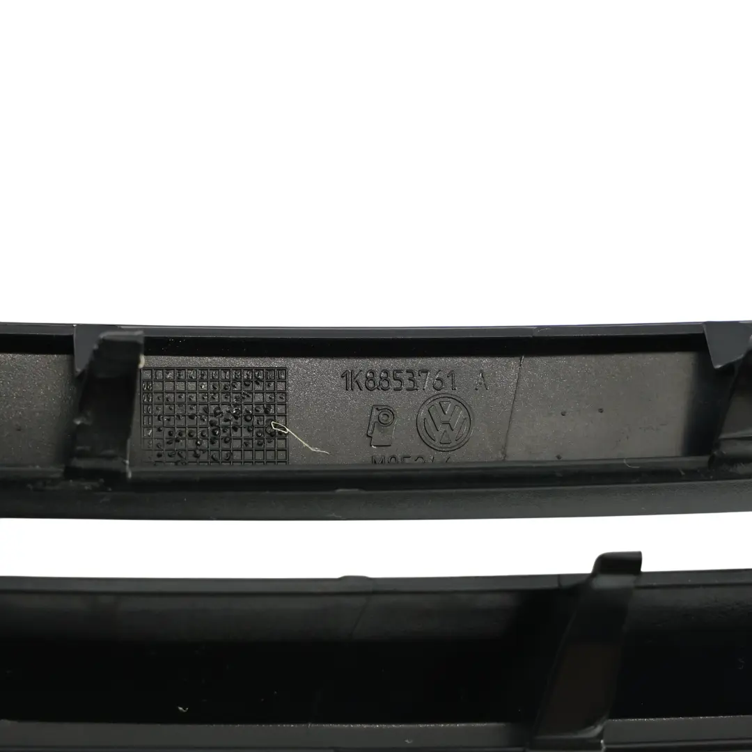 Paragolpes Delantero Central Rejilla Panel para Volkswagen VW Scirocco 3 con número de pieza 1K8853761A Volkswagen VW Scirocco 3 Paragolpes Delantero Central Rejilla Panel - SKU 1K8853761A - Número de pieza 1K8853761A