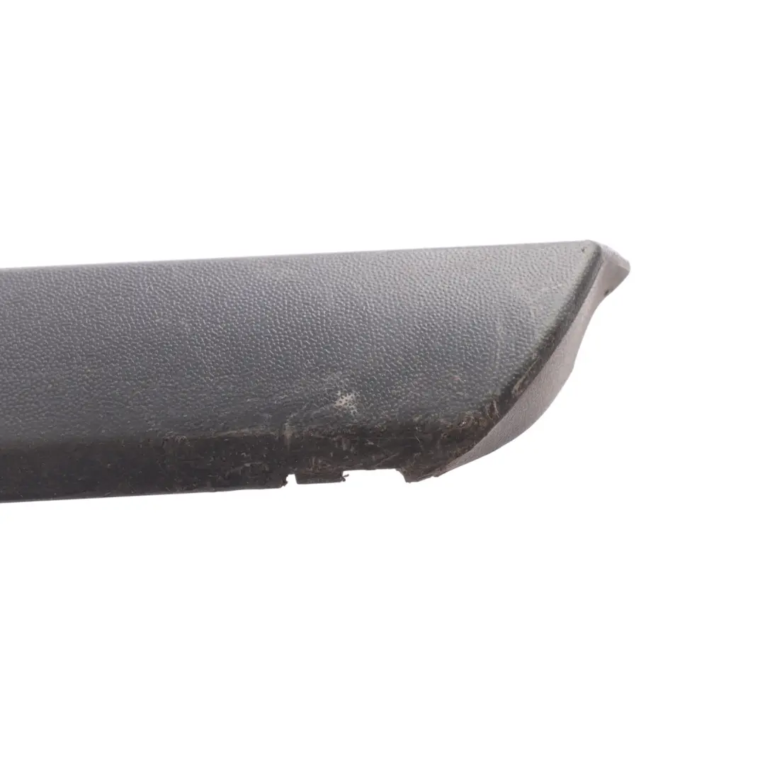Volkswagen Scirocco III Fronttürverkleidung Untere Leiste Links Satin Schwarz - SKU 1K8854939 - Teilenummer 1K8854939