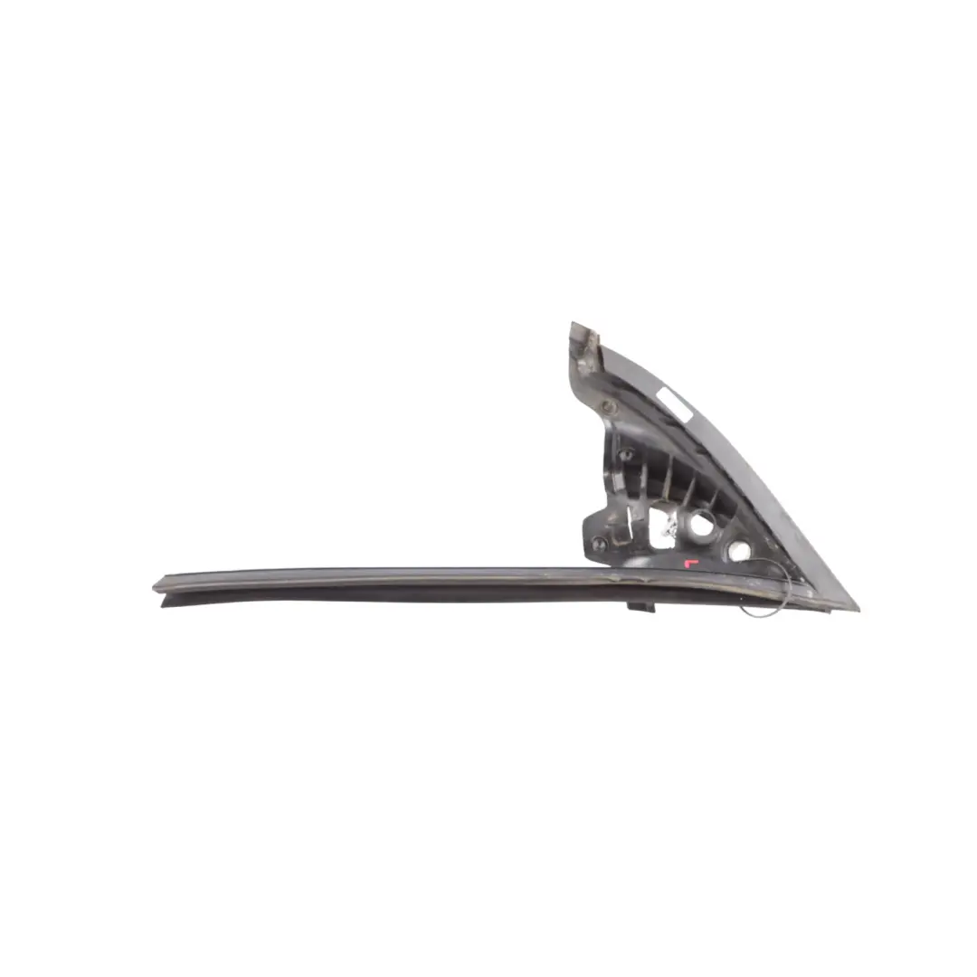 Mk3 Guarnizione Specchio Anteriore Porta Sinistra per Volkswagen Scirocco con numero di parte 1K8857505C Volkswagen Scirocco Mk3 Guarnizione Specchio Anteriore Porta Sinistra - SKU 1K8857505C - Numero di parte 1K8857505C