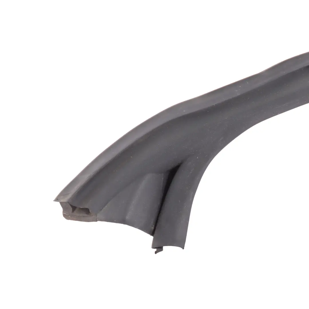 Mk3 Joint Étanchéité Vitre Porte Avant Gauche pour Volkswagen Scirocco à propos du numéro de pièce 1K8867337J Volkswagen Scirocco Mk3 Joint Étanchéité Vitre Porte Avant Gauche - SKU 1K8867337J - Numéro de pièce 1K8867337J