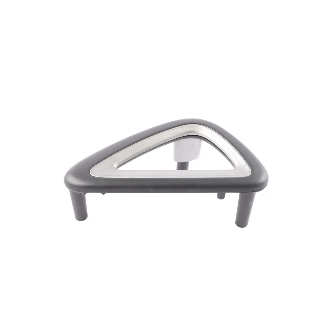 Volkswagen VW Scirocco Mk3 Embellecedor Asidero Puerta Izquierda - SKU 1K8868055A - Número de pieza 1K8868055A