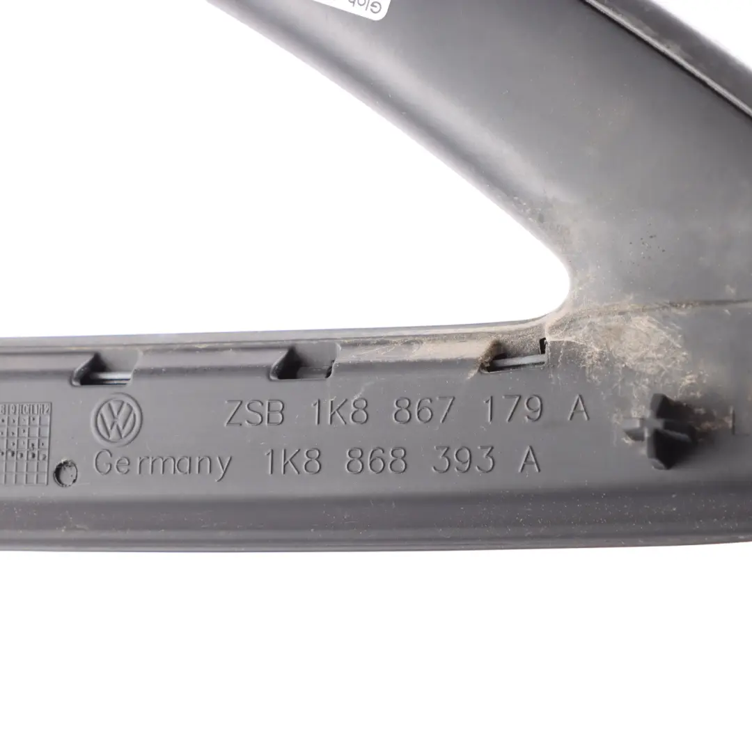 Mk3 Scheda Porta Maniglia Destra 1K8868393A per Volkswagen VW Scirocco con numero di parte 1K8867179A Volkswagen VW Scirocco Mk3 Scheda Porta Maniglia Destra 1K8868393A - SKU 1K8867179A - Numero di parte 1K8867179A