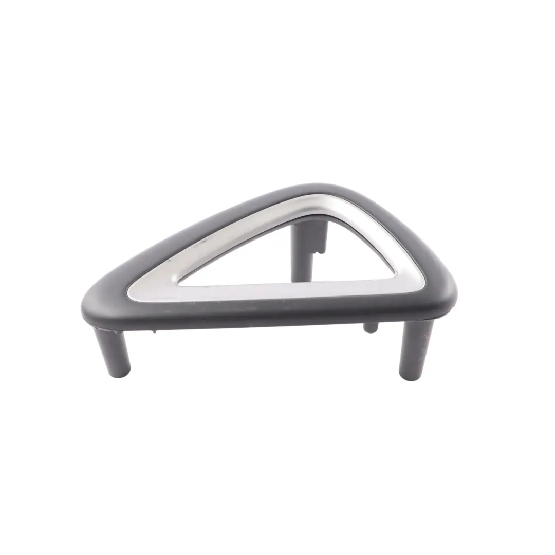 Volkswagen VW Scirocco Mk3 Asidero De Tarjeta De Puerta Derecho 1K8868393A - SKU 1K8867179A - Número de pieza 1K8867179A