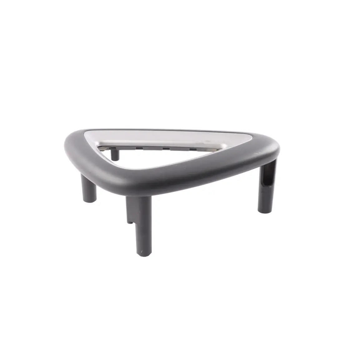 Volkswagen VW Scirocco Mk3 Asidero De Tarjeta De Puerta Derecho 1K8868393A - SKU 1K8867179A - Número de pieza 1K8867179A