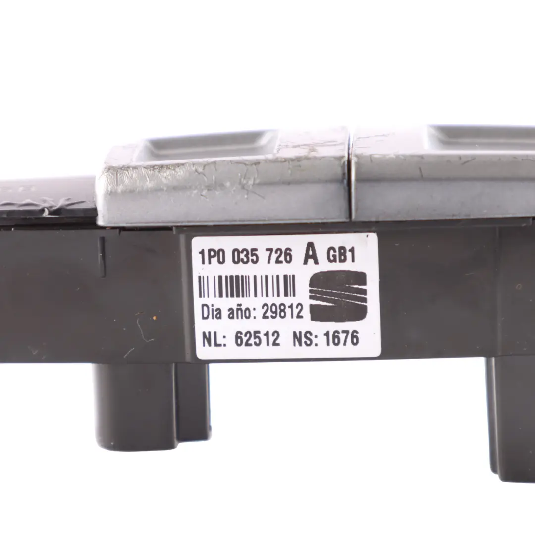 Seat Leon Mk2 1P USB AUX Port Socket Connection Media Adapter - SKU 1P0035726A - Part number 1P0035726A