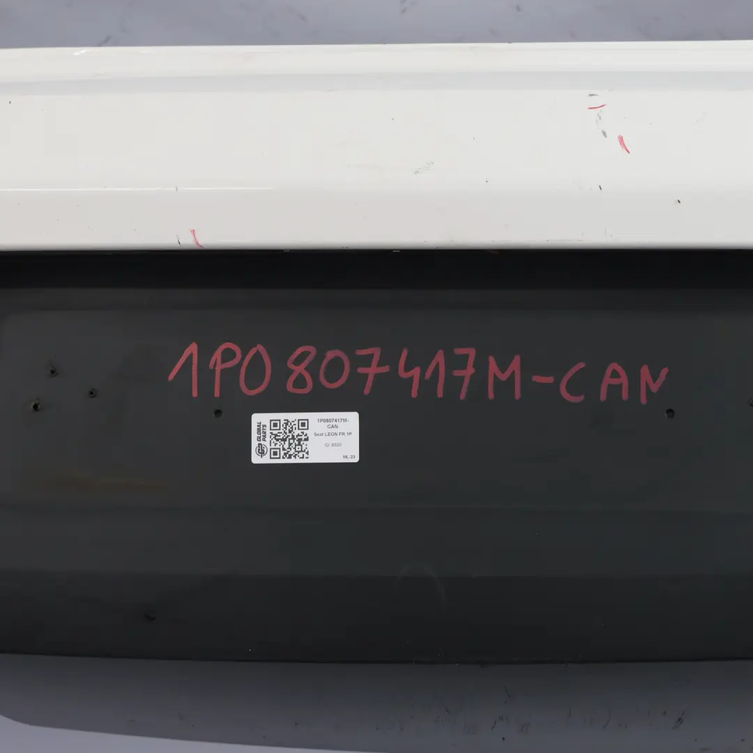 Mk2 Rear Bumper Panel Covering Trim Candy White - B9A to Seat Leon with Part number 1P0807417M Seat Leon Mk2 Rear Bumper Panel Covering Trim Candy White - B9A - SKU 1P0807417M-CAN - Part number 1P0807417M