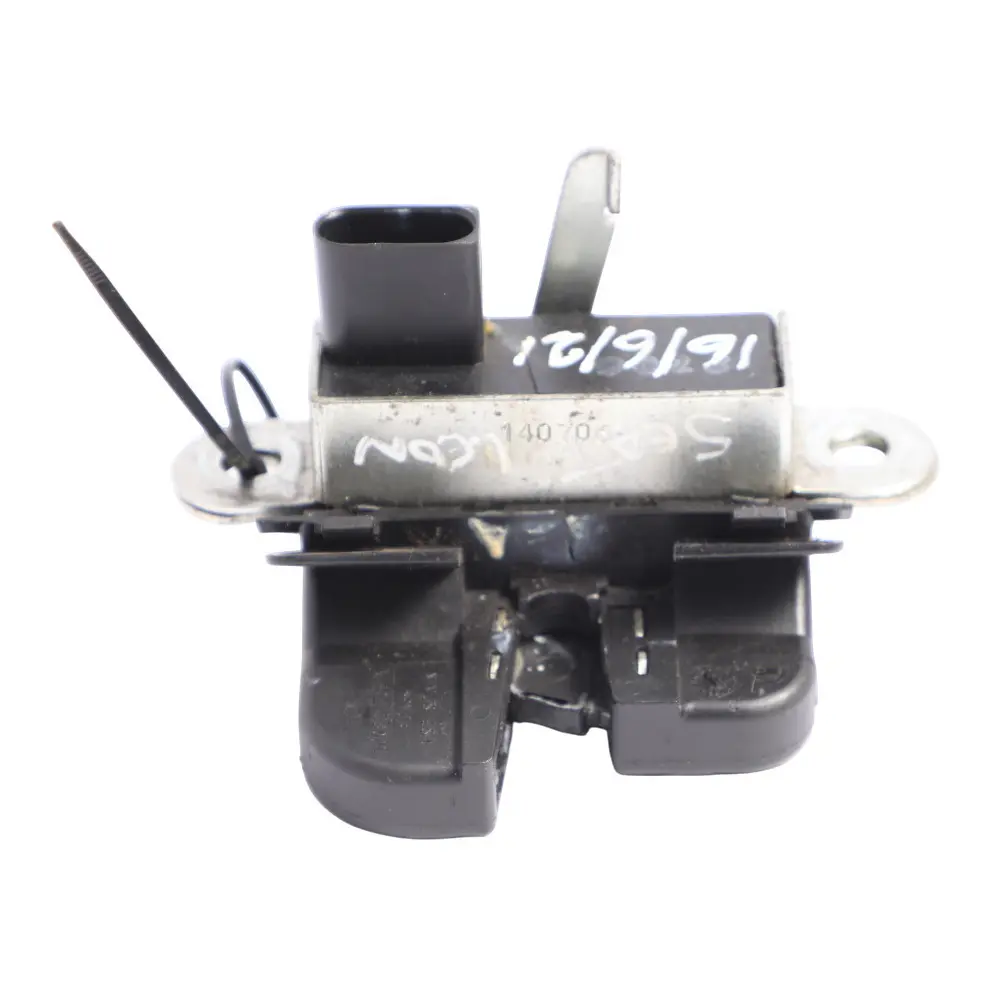 Mk2 1P VW Golf Mk6 Attuatore Chiusura Portellone Posteriore 1P0827505A per Seat Leon con numero di parte 1P0827505D Seat Leon Mk2 1P VW Golf Mk6 Attuatore Chiusura Portellone Posteriore 1P0827505A - SKU 1P0827505D - Numero di parte 1P0827505D