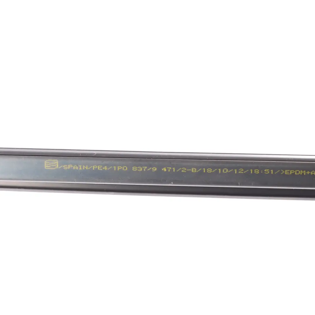 Seat Leon FR 1P Door Window Seal Strip Channel Inner Front Right O/S - SKU 1P0837472B - Part number 1P0837472B
