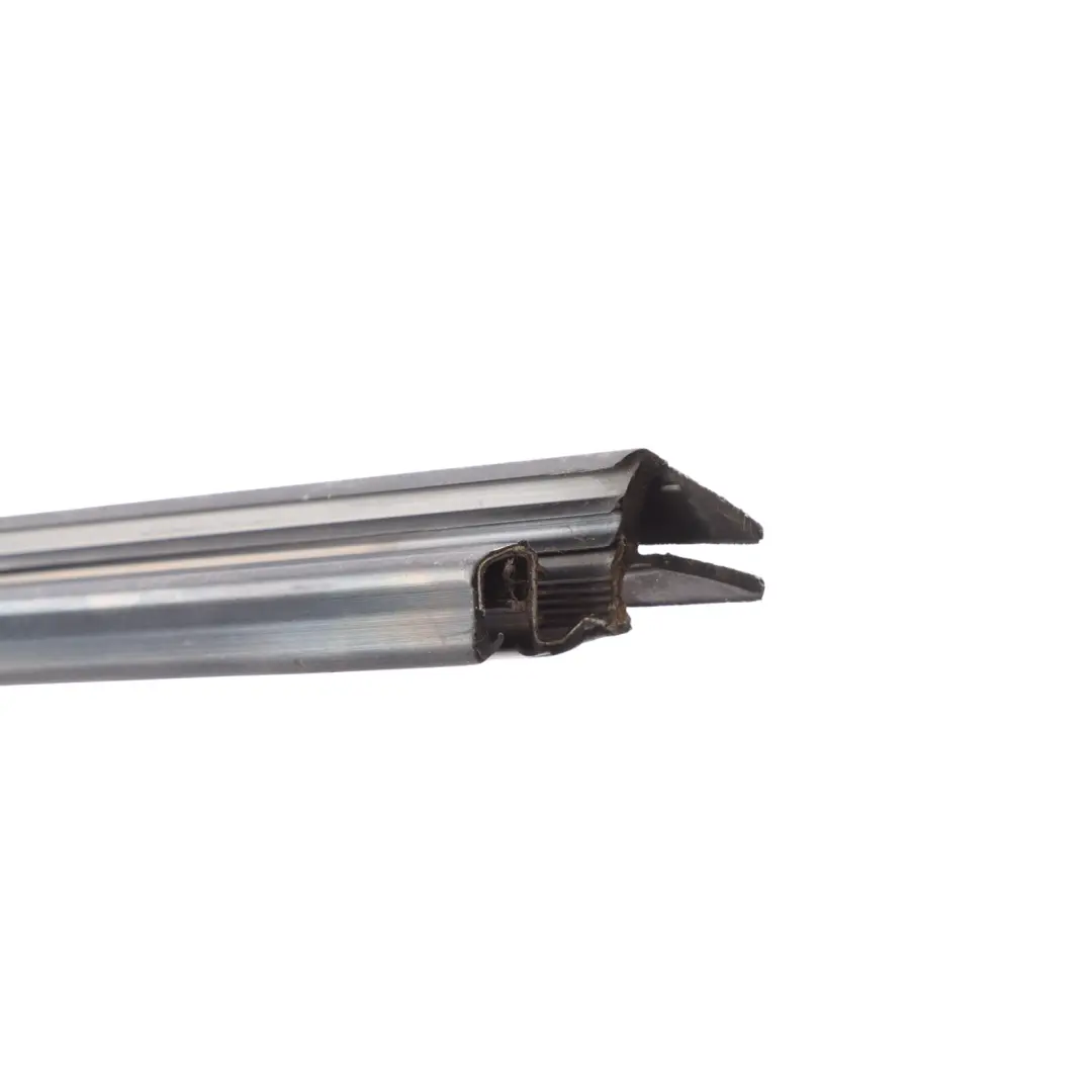 Seat Leon FR 1P Door Window Seal Strip Channel Inner Front Right O/S - SKU 1P0837472B - Part number 1P0837472B