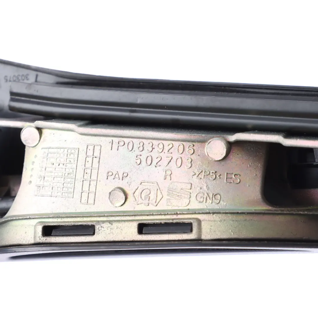 Mk2 Actuador Tirador Puerta Exterior Trasera Derecha Negro para Seat Leon con número de pieza 1P0839206B Seat Leon Mk2 Actuador Tirador Puerta Exterior Trasera Derecha Negro - SKU 1P0839206B - Número de pieza 1P0839206B