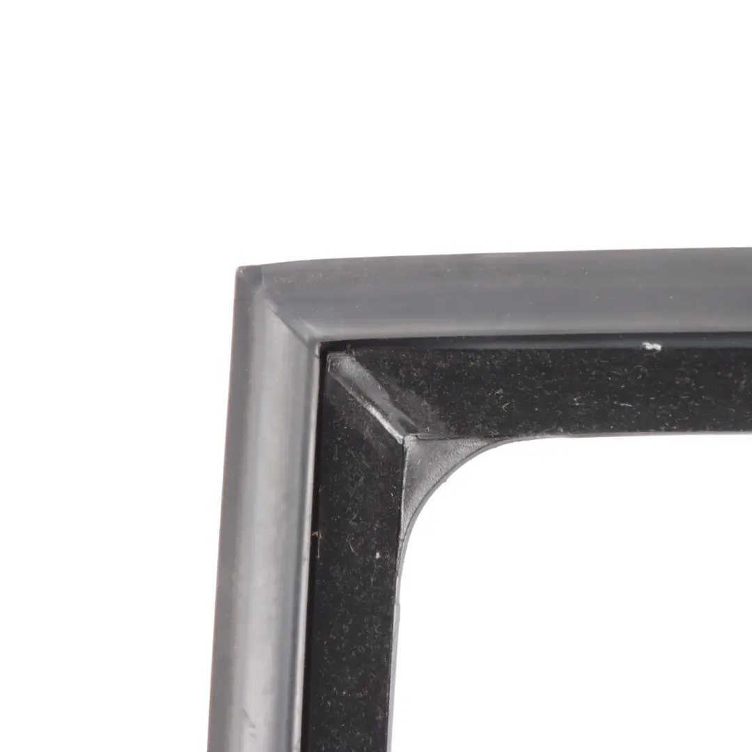 Seat Leon FR 1P Guarnizione Guida Finestrino Posteriore Sinistro - SKU 1P0839431B - Numero di parte 1P0839431B