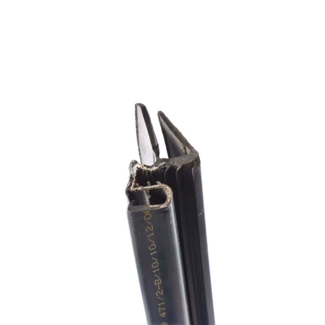 1P Joint D'Étanchéité Vitre Porte Arrière Gauche Intérieur pour Seat Leon à propos du numéro de pièce 1P0839471B Seat Leon 1P Joint D'Étanchéité Vitre Porte Arrière Gauche Intérieur - SKU 1P0839471B - Numéro de pièce 1P0839471B