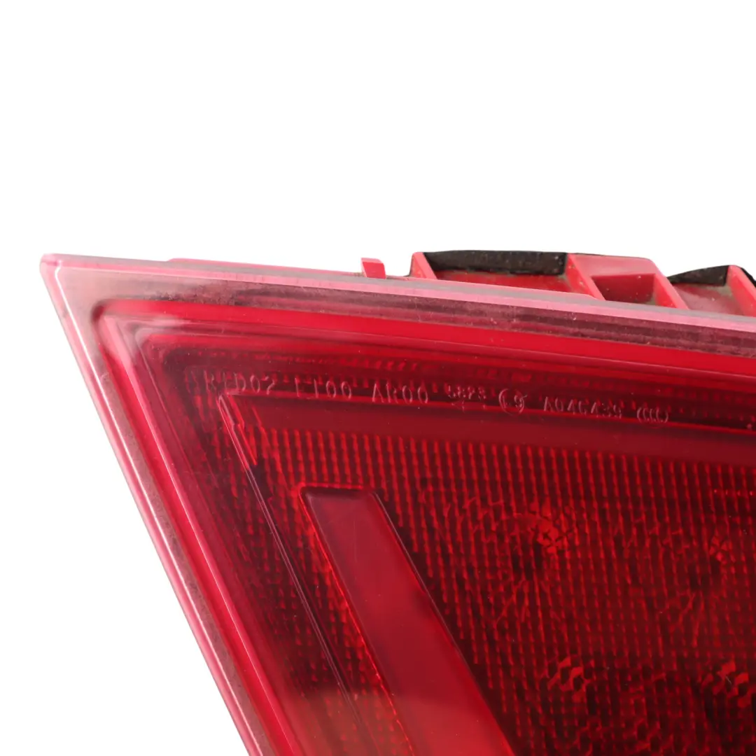 1P Fanale Posteriore Interno Sinistro per Seat Leon con numero di parte 1P0945093P Seat Leon 1P Fanale Posteriore Interno Sinistro - SKU 1P0945093P - Numero di parte 1P0945093P