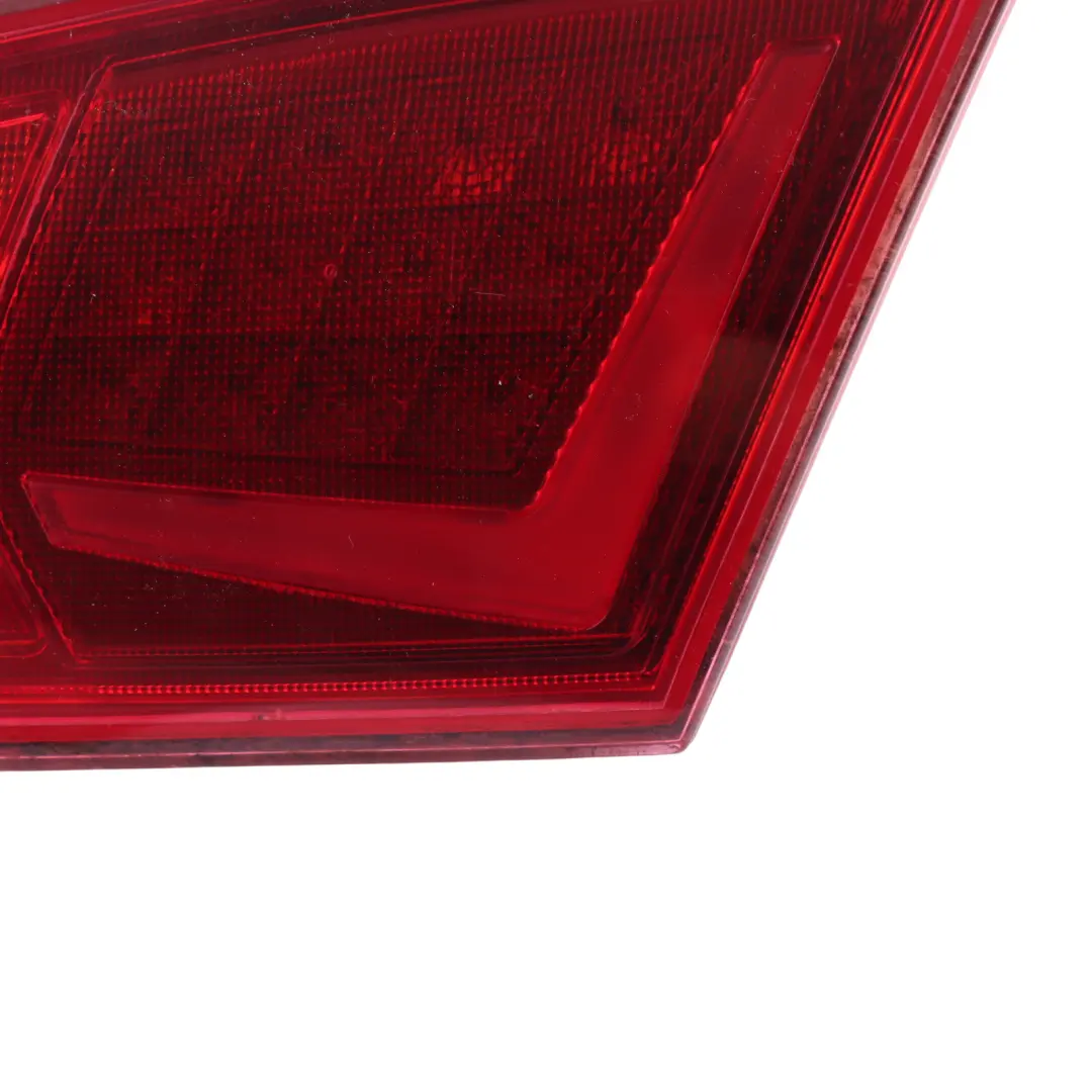 1P Feu Arrière Latéral Droit pour Seat Leon à propos du numéro de pièce 1P0945094P Seat Leon 1P Feu Arrière Latéral Droit - SKU 1P0945094P - Numéro de pièce 1P0945094P