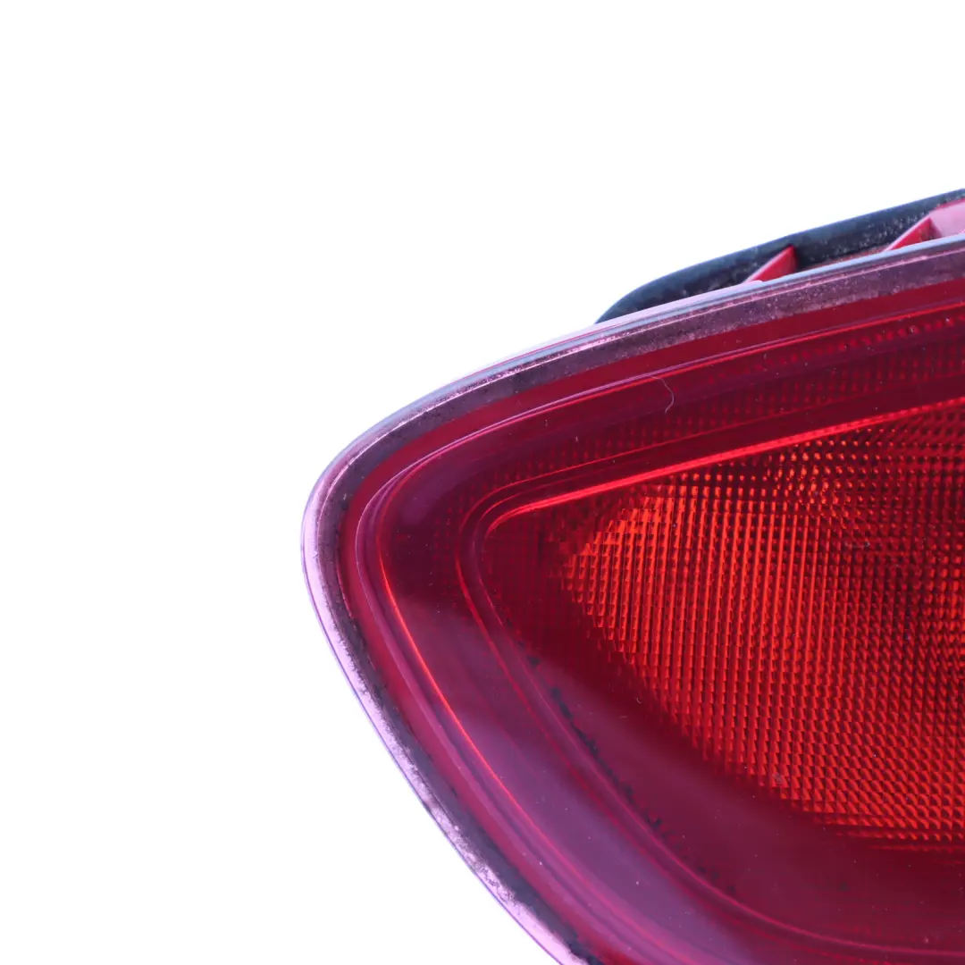 1P Rear Tail Light Lamp Inner Side Right O/S to Seat Leon with Part number 1P0945094P Seat Leon 1P Rear Tail Light Lamp Inner Side Right O/S - SKU 1P0945094P - Part number 1P0945094P