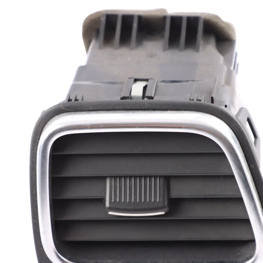 Volkswagen Scirocco Mk3 Grille D'Aération Droite Tableau Bord Buse - SKU 1Q0819704K - Numéro de pièce 1Q0819704K