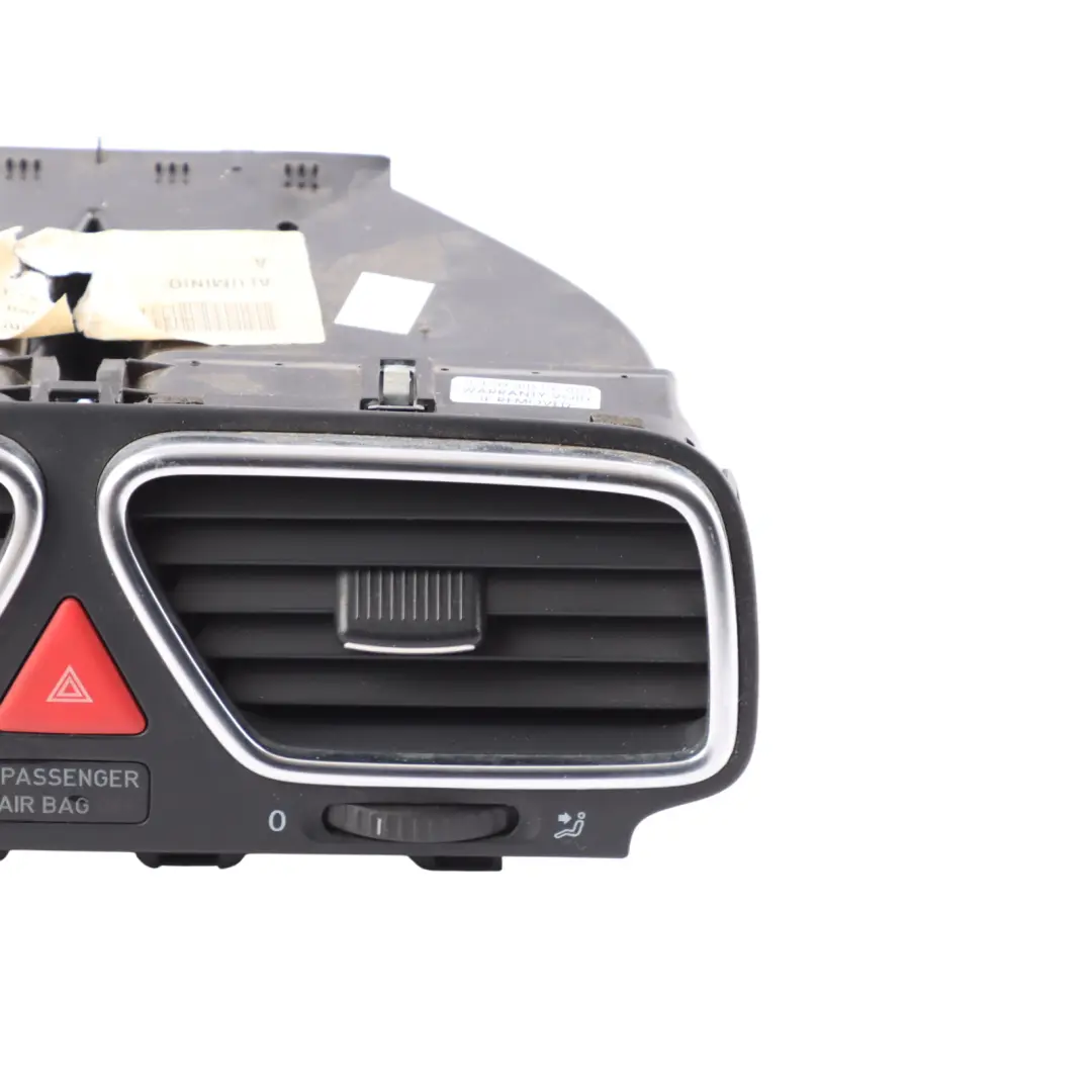 Mk3 Armaturenbrett Lüftungsgitter Mitte Düse für Volkswagen Scirocco mit Teilenummer 1Q0819735C Volkswagen Scirocco Mk3 Armaturenbrett Lüftungsgitter Mitte Düse - SKU 1Q0819728L - Teilenummer 1Q0819735C