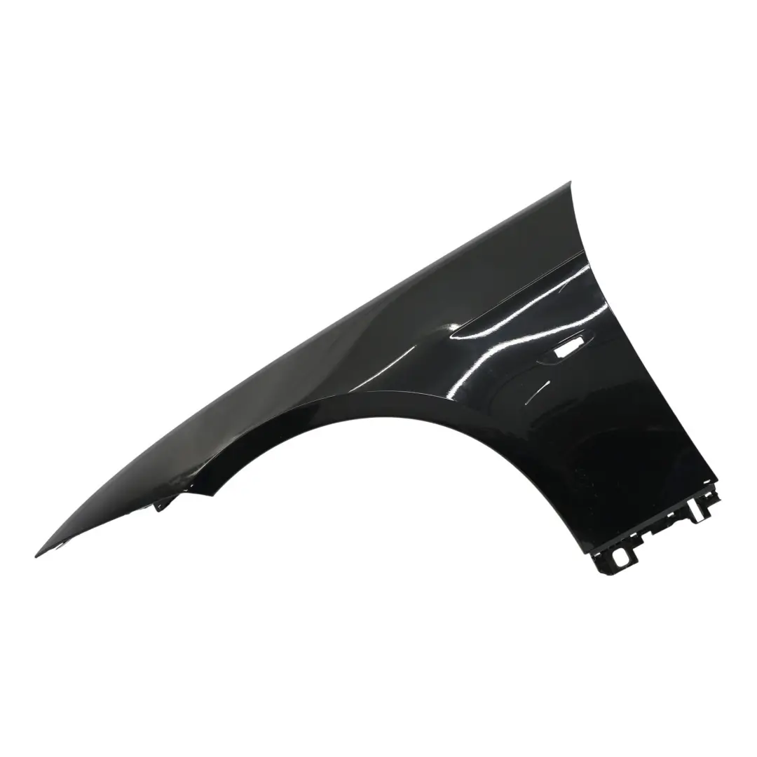 Panel Lateral Guardabarros Delantero Izquierdo Negro Zafiro Metalico 475 para BMW E92 con número de pieza 2155919 BMW E92 Panel Lateral Guardabarros Delantero Izquierdo Negro Zafiro Metalico 475 - SKU 2155919-BS - Número de pieza 2155919